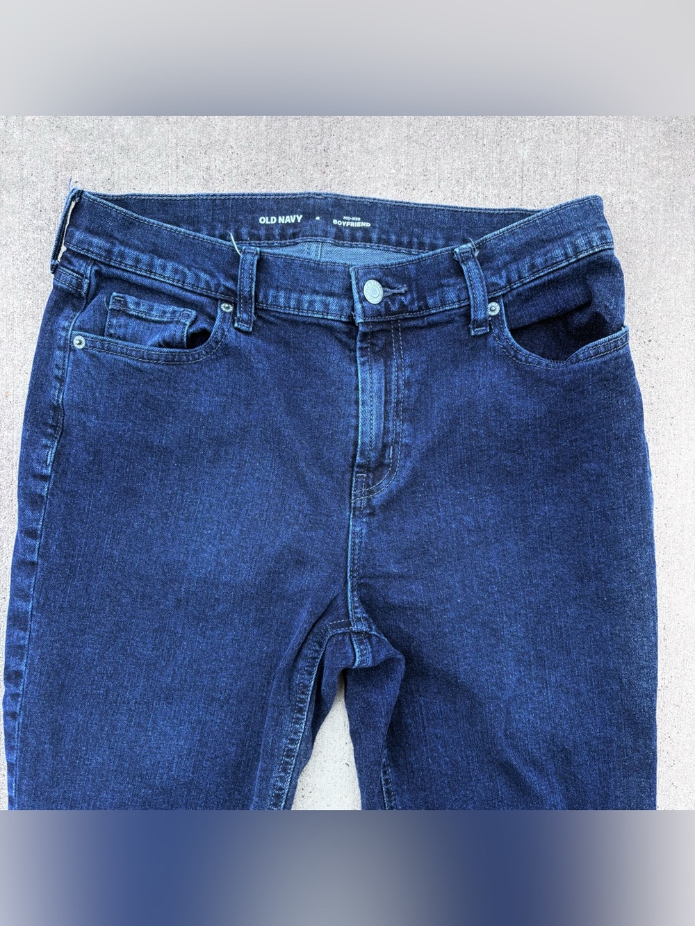 Old Navy Mid Rise Boyfriend Jeans Women’s Size 6 Dark Wash Stretch Straight GUC - Picture 3 of 8